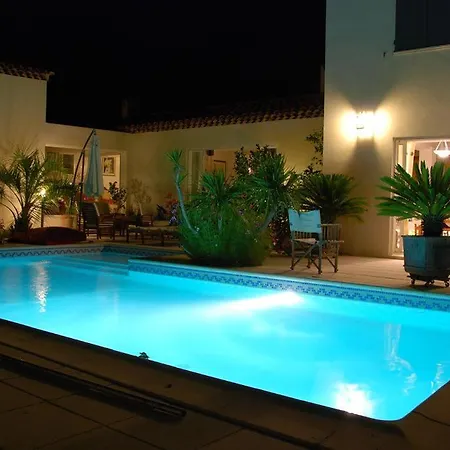 Chambrestudio Bord De Mer, Piscine Guest house